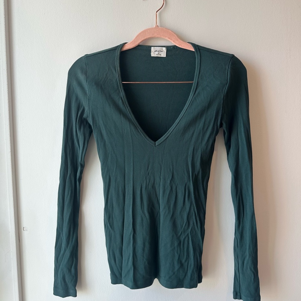 Aritzia Wilfred Deep Green V-Neck